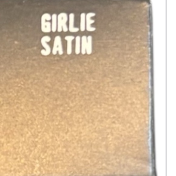 MAC Girlie Satin Eyeshadow NIB - Picture 8 of 8
